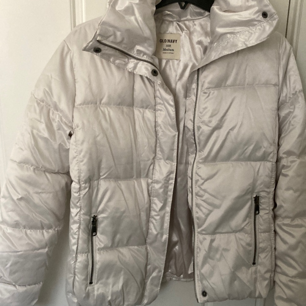 Old Navy Frost Free Glimmer Puffer Jacket in Off White Size Medium